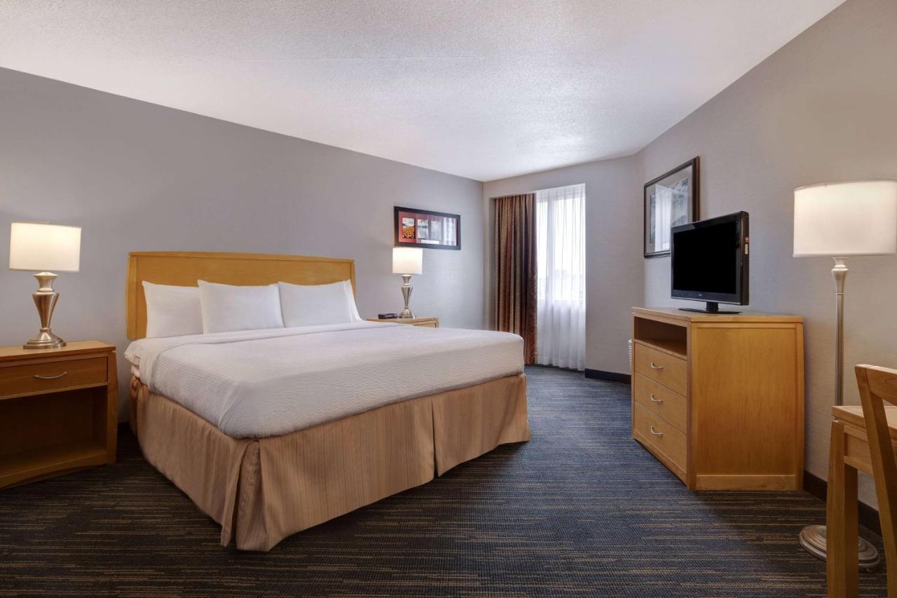 Days Inn By Wyndham Niagara Falls Near The Falls Eksteriør billede