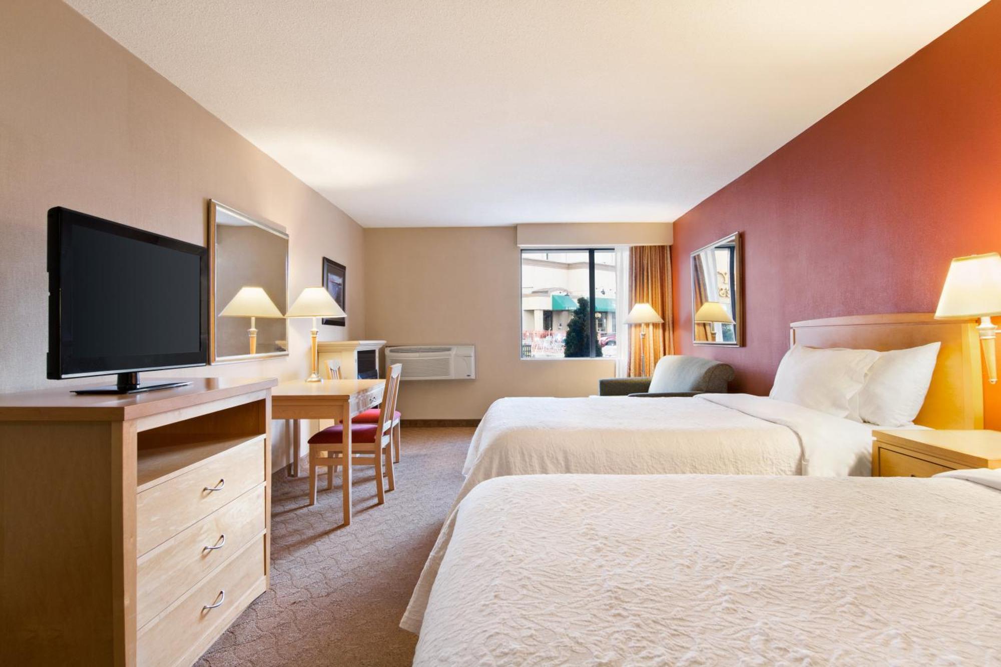 Days Inn By Wyndham Niagara Falls Near The Falls Eksteriør billede